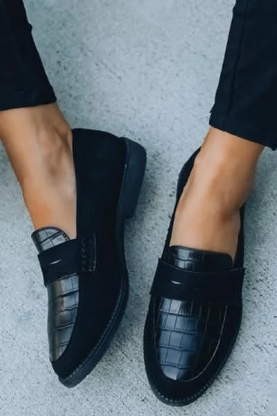 Emily | Classic Croc-Pattern Loafers