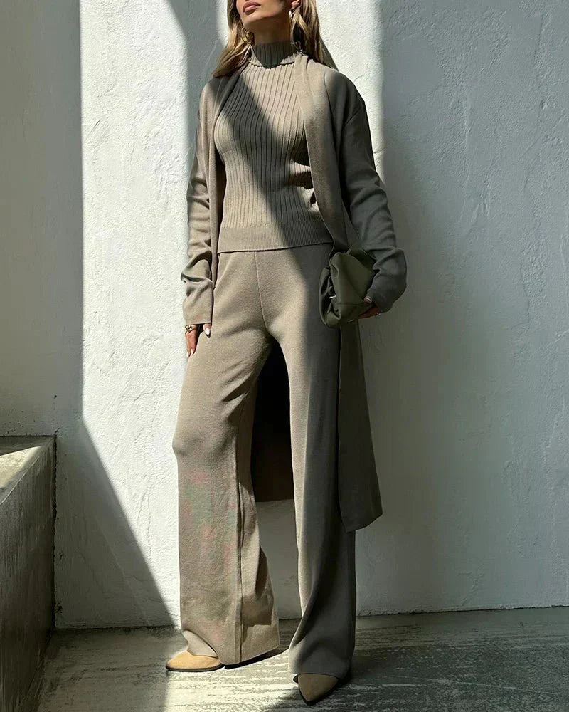 Dominique | Sleek Three-Piece Lounge Set