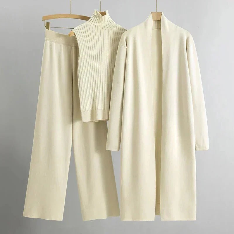 Dominique | Sleek Three-Piece Lounge Set