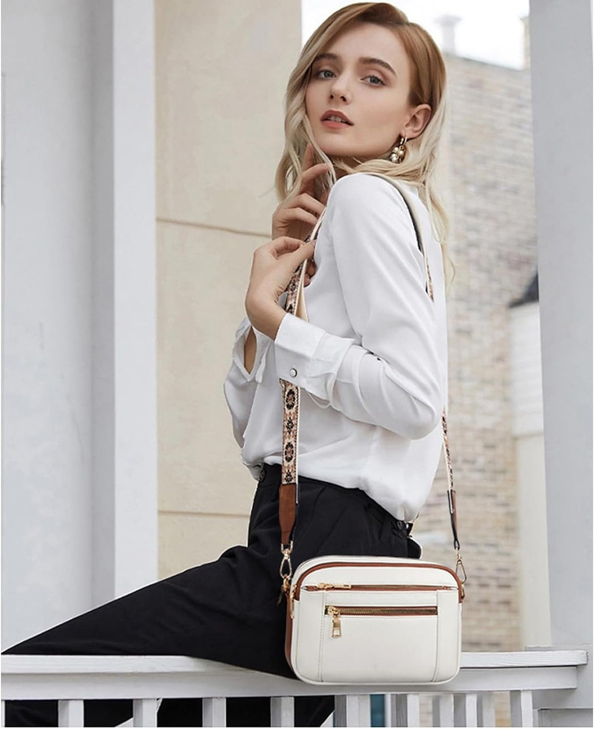 Women’s Leather Shoulder Bag